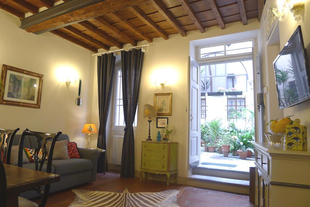 Pavone Florence